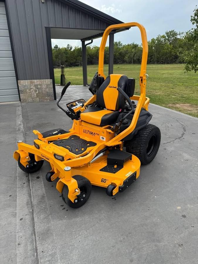 N/A Cub Cadet Pro Z 500